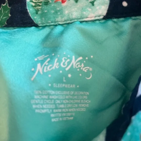 Pajama button top and matching pants - Picture 4 of 5